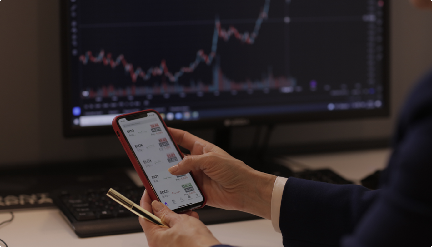 What factors can affect the growth of the stock market?